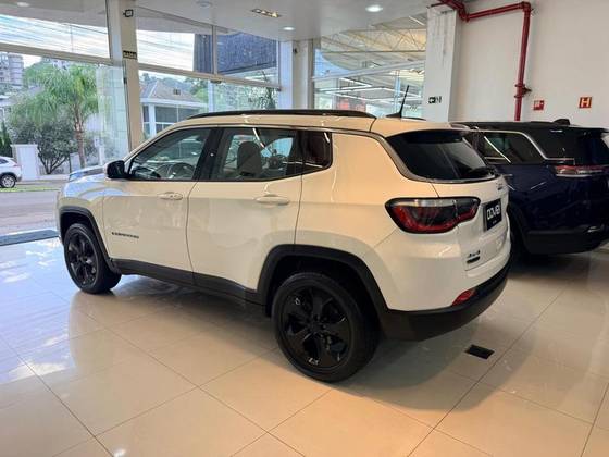 JEEP COMPASS 2.0 16V DIESEL LONGITUDE 4X4 AUTOMÁTICO JEEP COMPASS 2.0 16V DIESEL LONGITUDE 4X4 AUTOMÁTICO